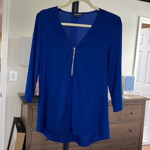 Express Tops - Silky blouse